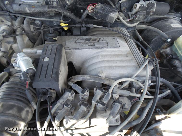 image for item CC9229 2000 Ford Explorer SUV