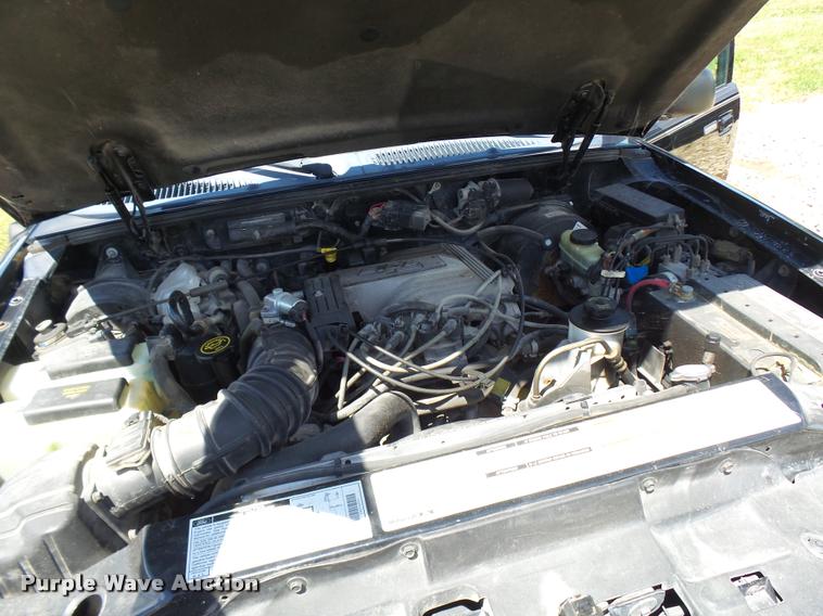 image for item CC9229 2000 Ford Explorer SUV