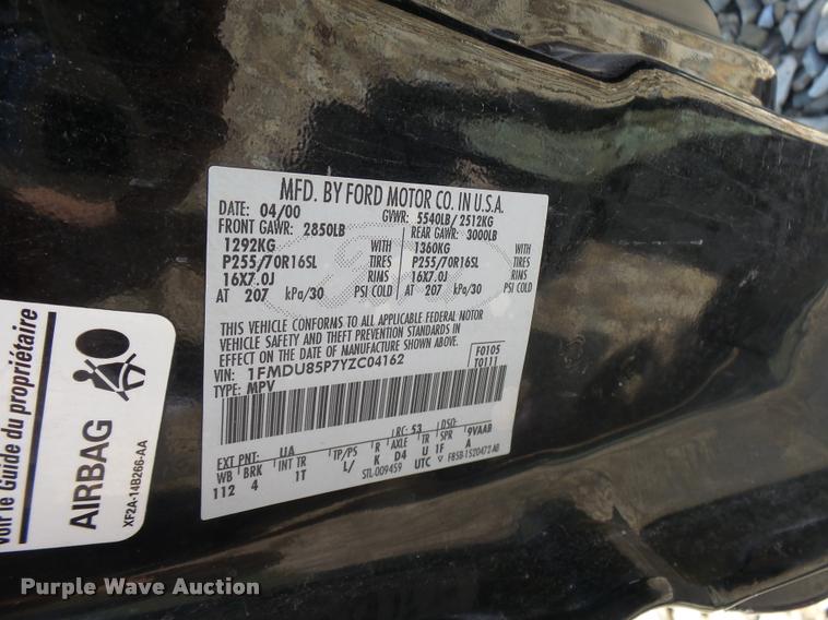 image for item CC9229 2000 Ford Explorer SUV