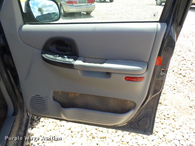 image for item CC9230 2000 Chevrolet Venture van