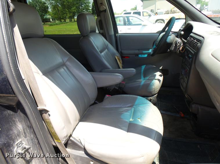 image for item CC9230 2000 Chevrolet Venture van