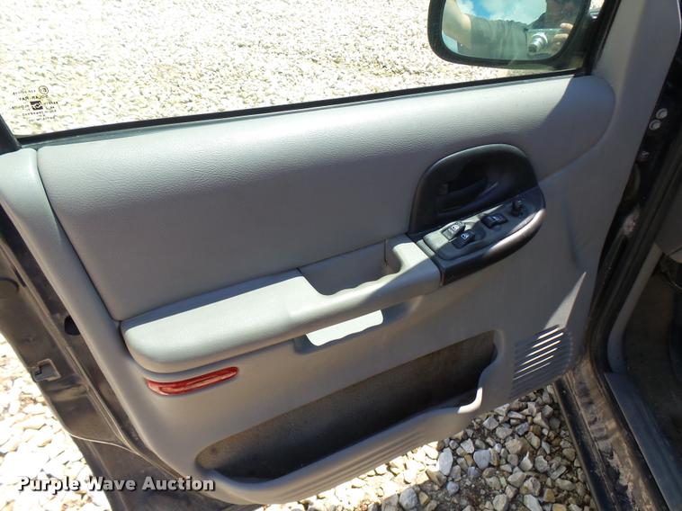 image for item CC9230 2000 Chevrolet Venture van