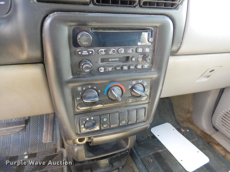 image for item CC9230 2000 Chevrolet Venture van