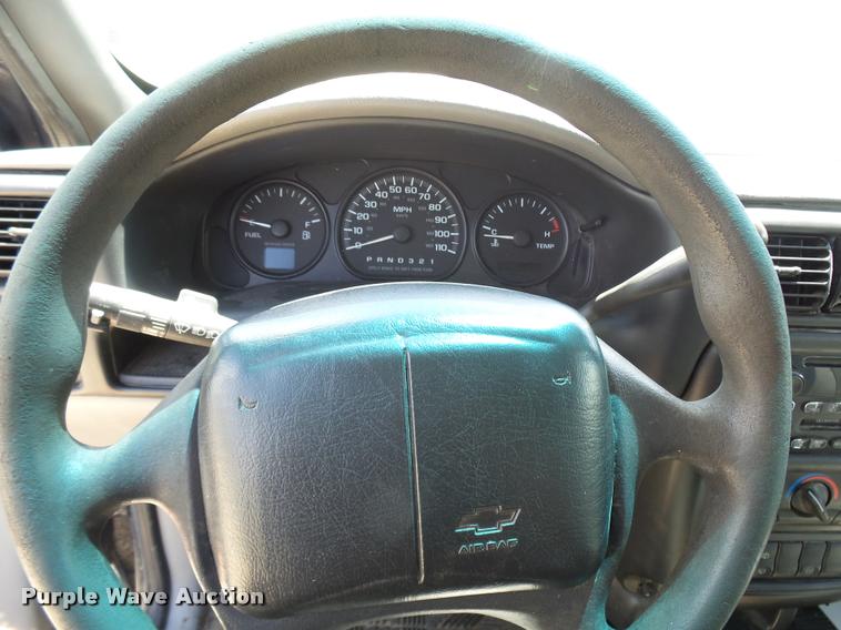 image for item CC9230 2000 Chevrolet Venture van