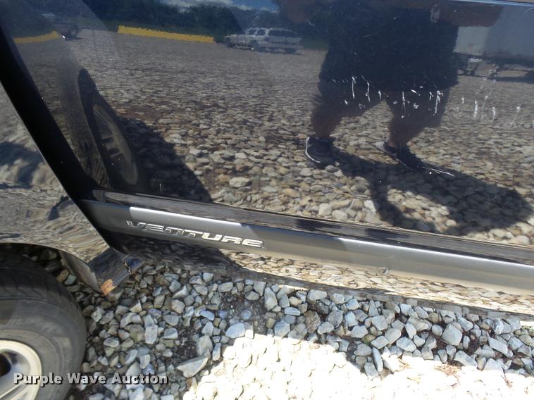 image for item CC9230 2000 Chevrolet Venture van