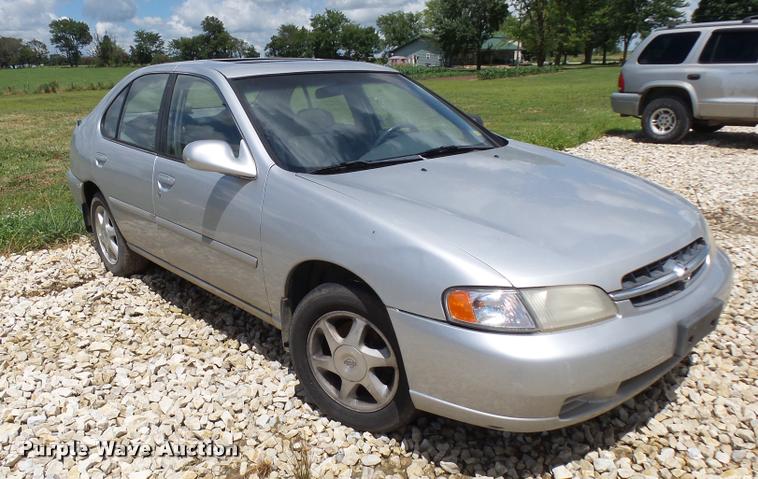 image for item CC9231 1999 Nissan Altima