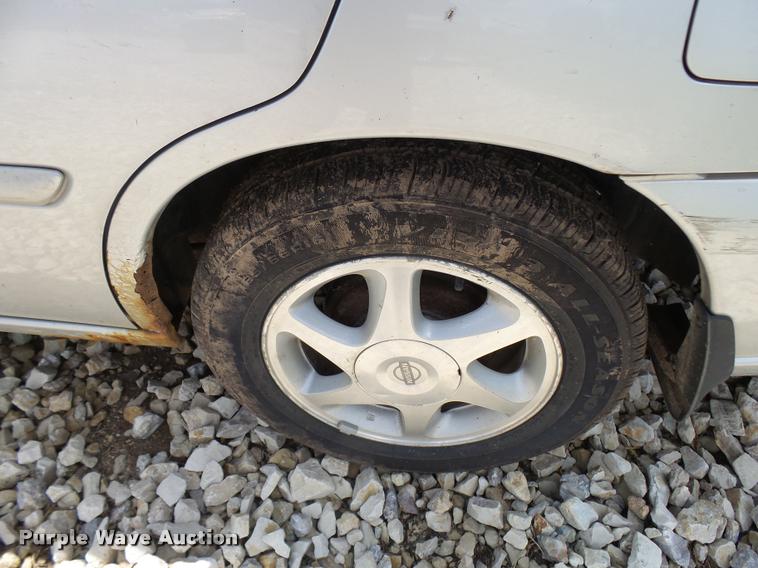 image for item CC9231 1999 Nissan Altima