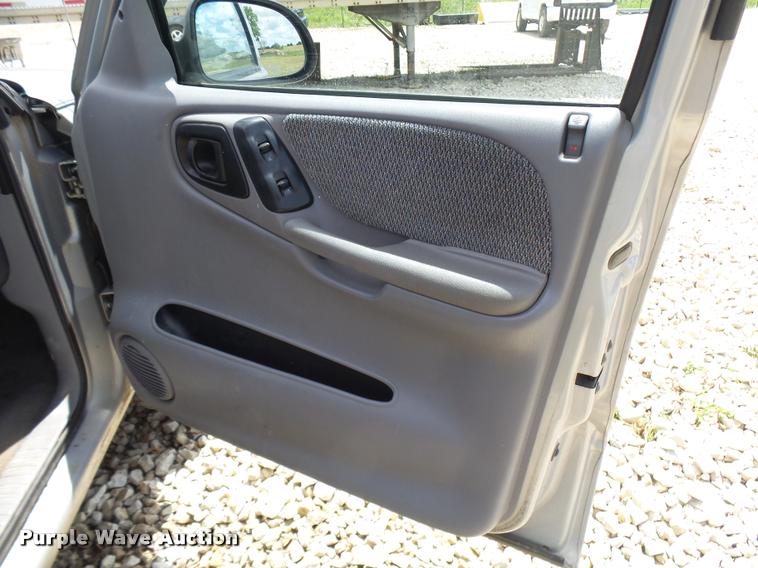 image for item CC9232 1999 Dodge Durango SLT SUV