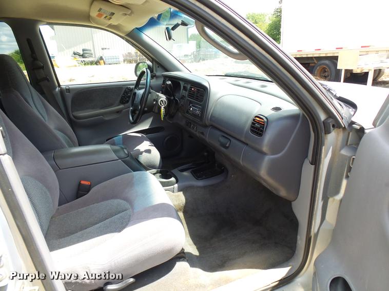 image for item CC9232 1999 Dodge Durango SLT SUV