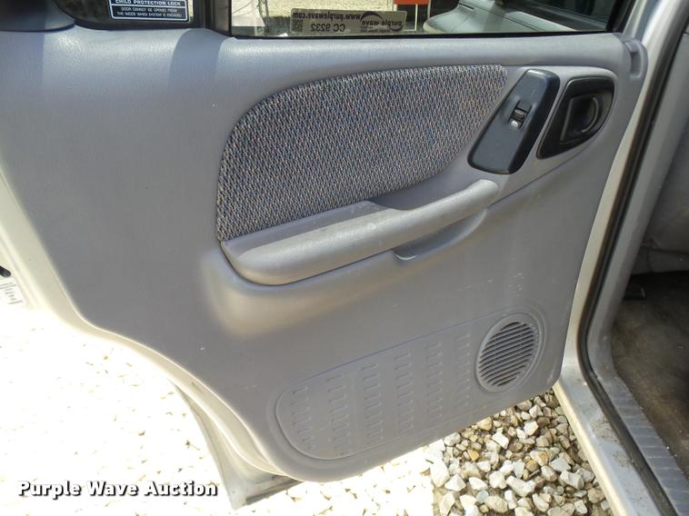 image for item CC9232 1999 Dodge Durango SLT SUV