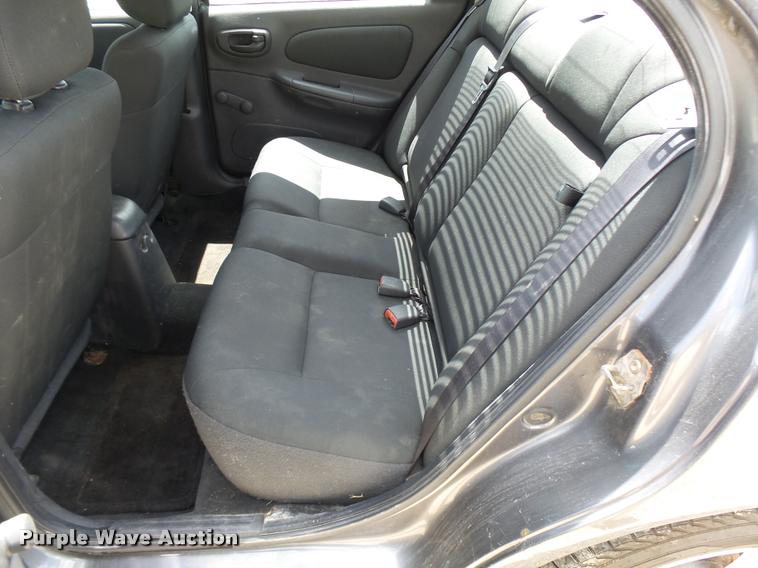 image for item CC9235 2004 Dodge Neon SXT