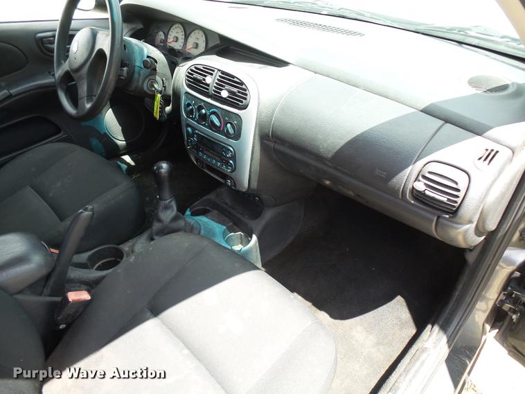 image for item CC9235 2004 Dodge Neon SXT