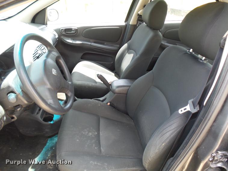 image for item CC9235 2004 Dodge Neon SXT