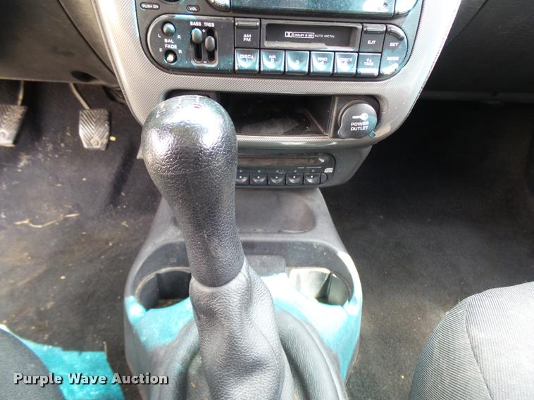 image for item CC9235 2004 Dodge Neon SXT