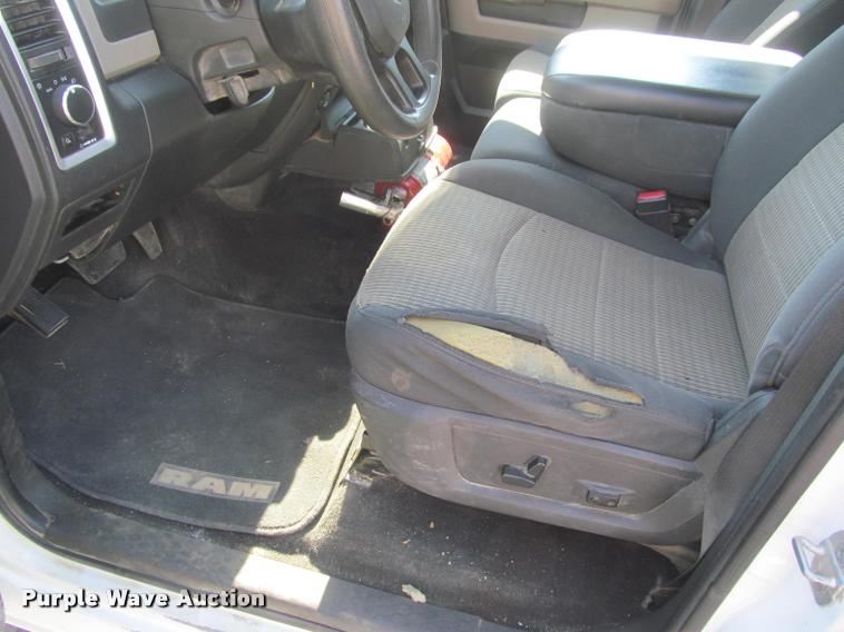 image for item DA1001 2012 Dodge Ram 1500 Quad Cab pickup truck