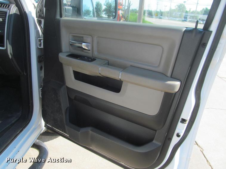 image for item DA1001 2012 Dodge Ram 1500 Quad Cab pickup truck