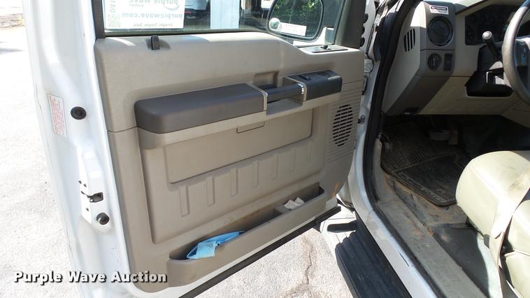 image for item DA1087 2008 Ford F250 Super Duty pickup truck
