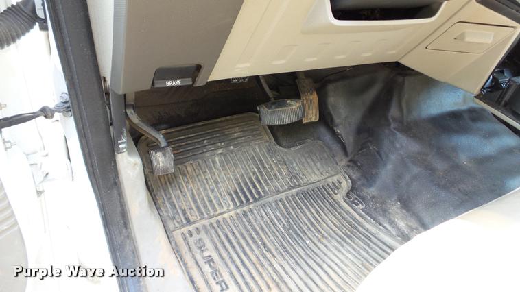 image for item DA1087 2008 Ford F250 Super Duty pickup truck