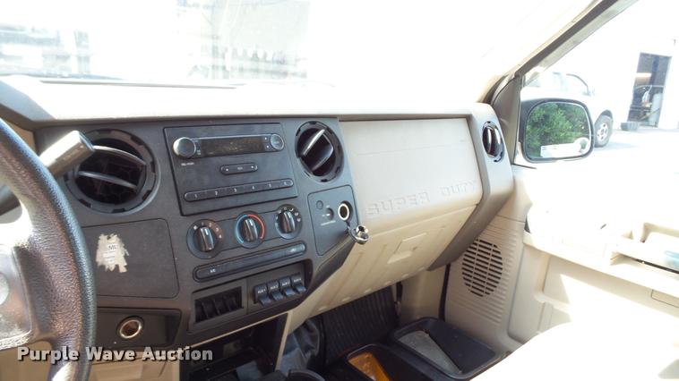 image for item DA1087 2008 Ford F250 Super Duty pickup truck