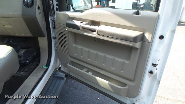 image for item DA1087 2008 Ford F250 Super Duty pickup truck