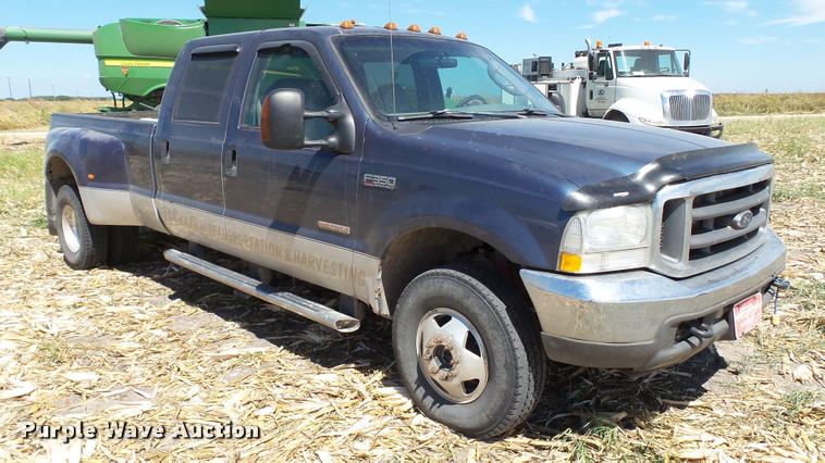 image for item DA1094 2003 Ford F350 Lariat Crew Cab pickup truck