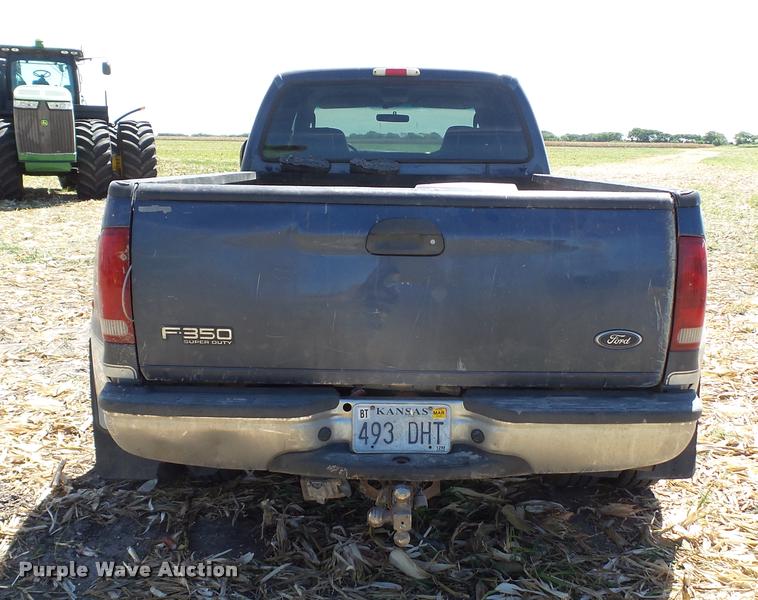 image for item DA1094 2003 Ford F350 Lariat Crew Cab pickup truck
