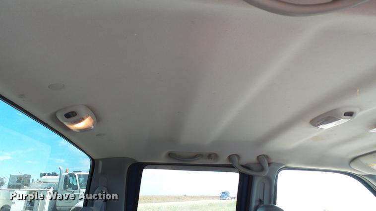 image for item DA1094 2003 Ford F350 Lariat Crew Cab pickup truck