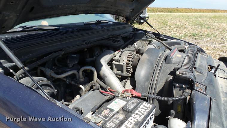 image for item DA1094 2003 Ford F350 Lariat Crew Cab pickup truck