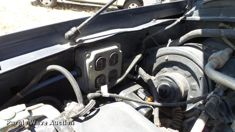 image for item DA1094 2003 Ford F350 Lariat Crew Cab pickup truck