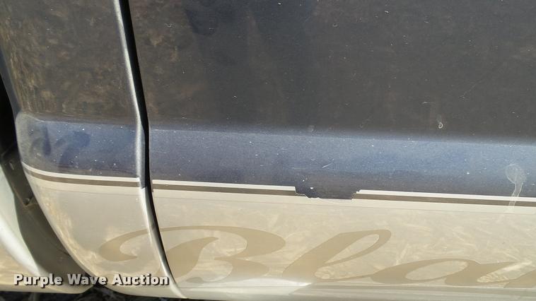 image for item DA1094 2003 Ford F350 Lariat Crew Cab pickup truck