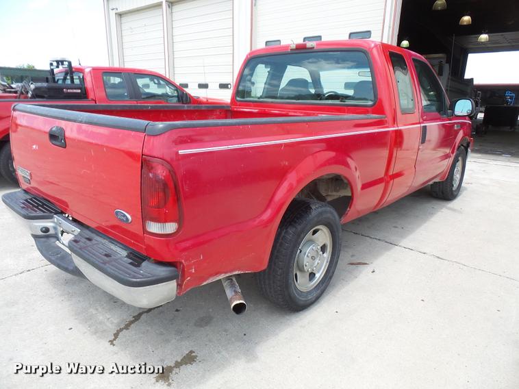 image for item DA1543 2006 Ford F250 Super Duty SuperCab pickup truck