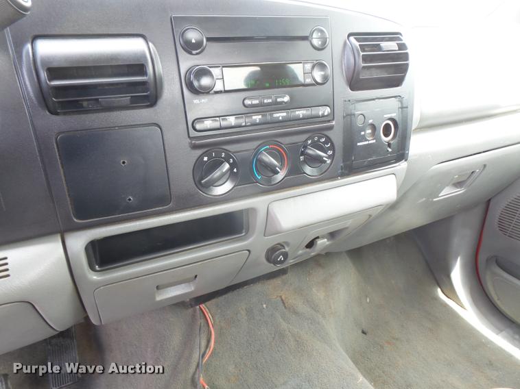 image for item DA1546 2005 Ford F250 Super Duty SuperCab pickup truck