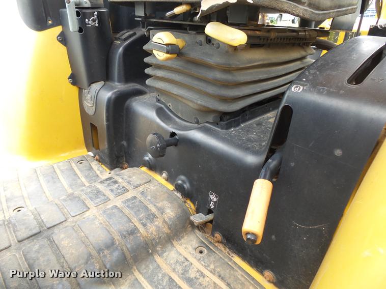 image for item DA2739 John Deere 110 backhoe