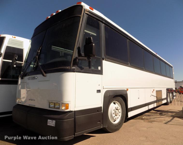 image for item DA3023 1995 MCI 102-D3 coach bus