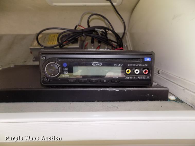 image for item DA3023 1995 MCI 102-D3 coach bus