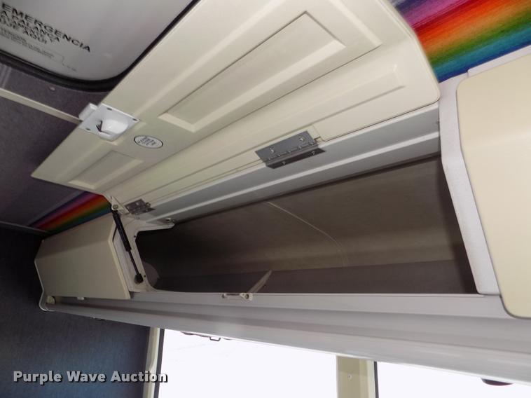 image for item DA3023 1995 MCI 102-D3 coach bus