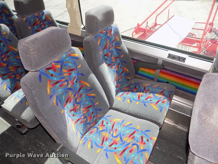 image for item DA3023 1995 MCI 102-D3 coach bus