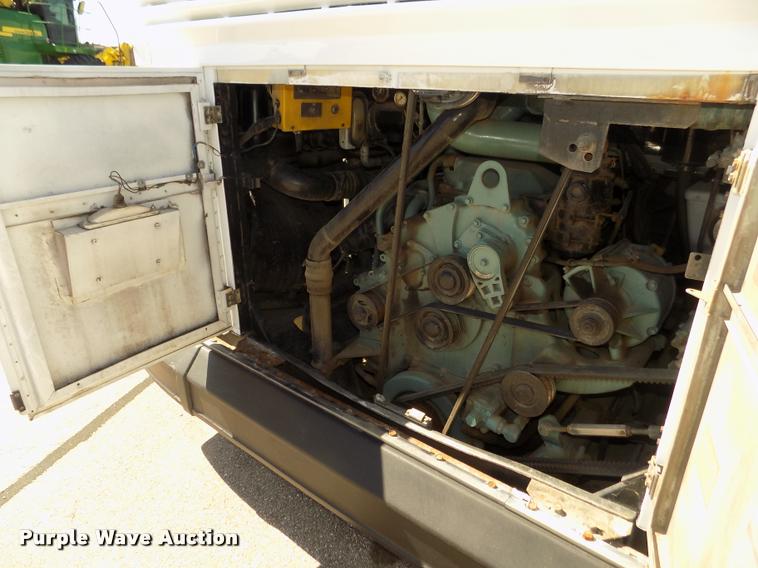 image for item DA3023 1995 MCI 102-D3 coach bus