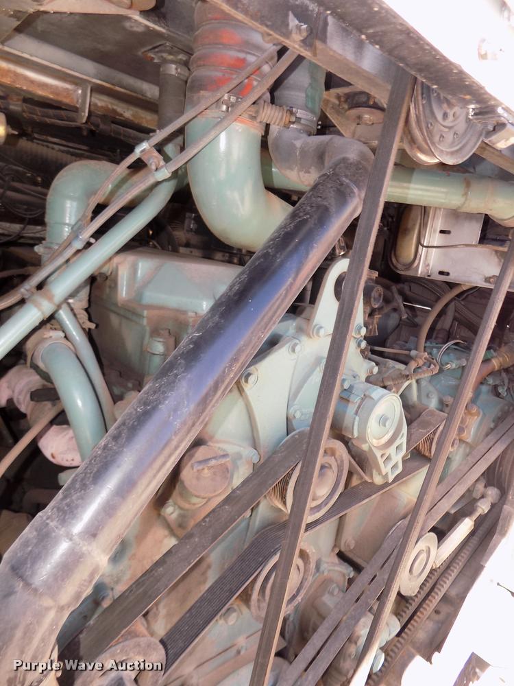 image for item DA3023 1995 MCI 102-D3 coach bus