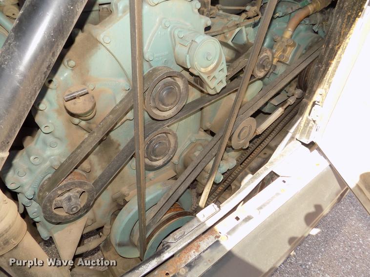 image for item DA3023 1995 MCI 102-D3 coach bus