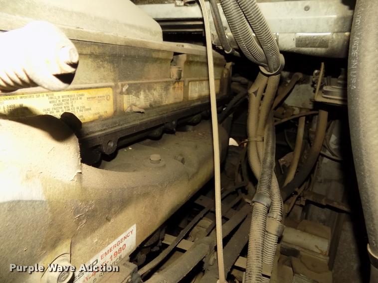 image for item DA3023 1995 MCI 102-D3 coach bus