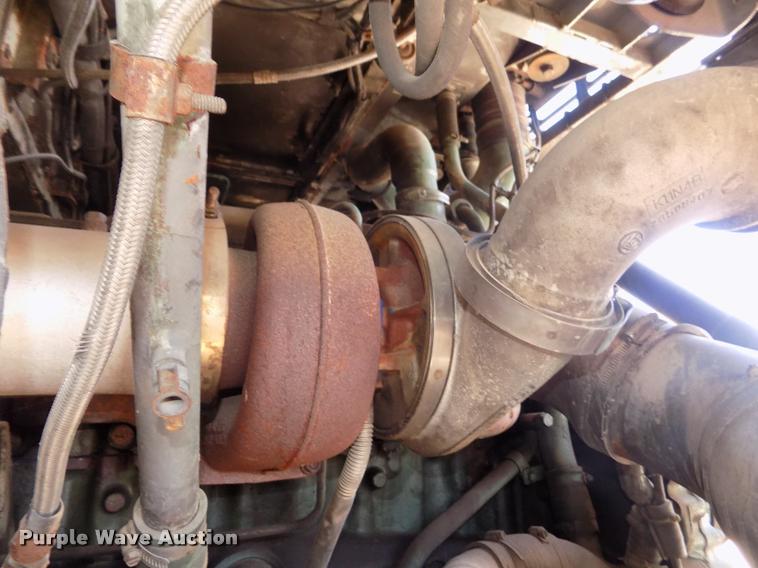 image for item DA3023 1995 MCI 102-D3 coach bus