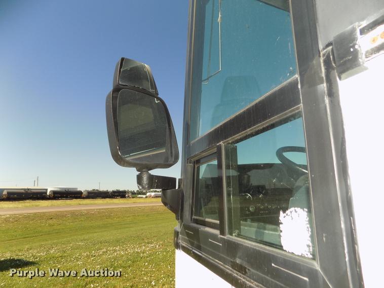 image for item DA3023 1995 MCI 102-D3 coach bus