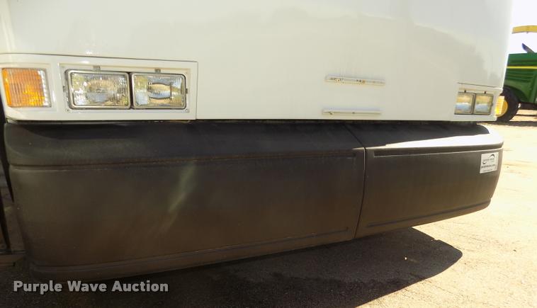 image for item DA3023 1995 MCI 102-D3 coach bus