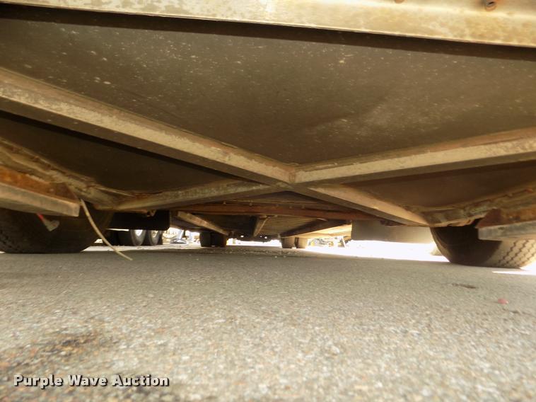 image for item DA3023 1995 MCI 102-D3 coach bus