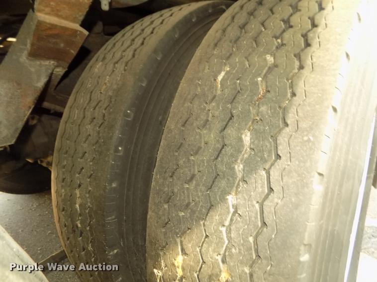 image for item DA3023 1995 MCI 102-D3 coach bus