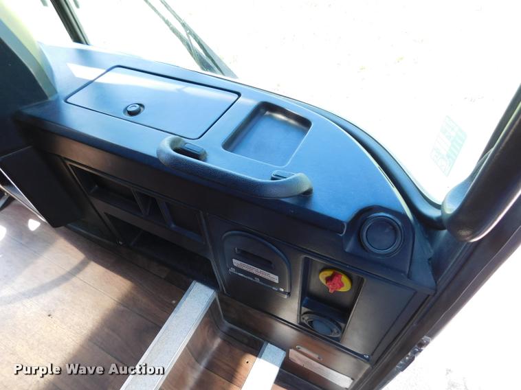 image for item DA3024 1998 Van Hool T940 coach bus