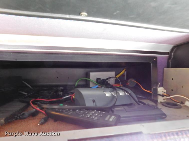 image for item DA3024 1998 Van Hool T940 coach bus