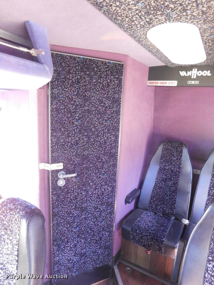 image for item DA3024 1998 Van Hool T940 coach bus