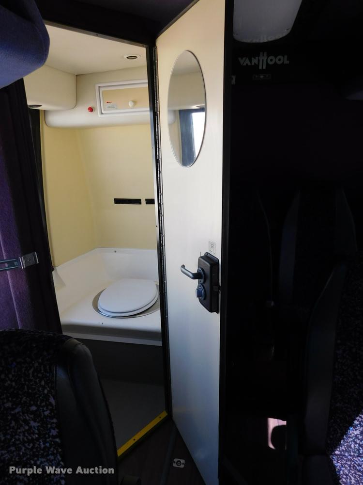 image for item DA3024 1998 Van Hool T940 coach bus